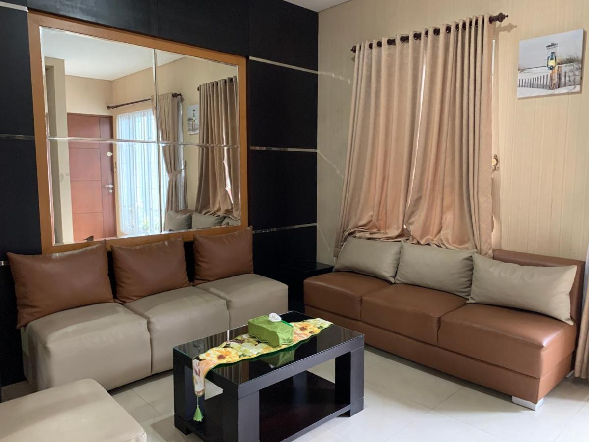 Platinum Setramurni Guest House Bandung 3Br Zewnętrze zdjęcie