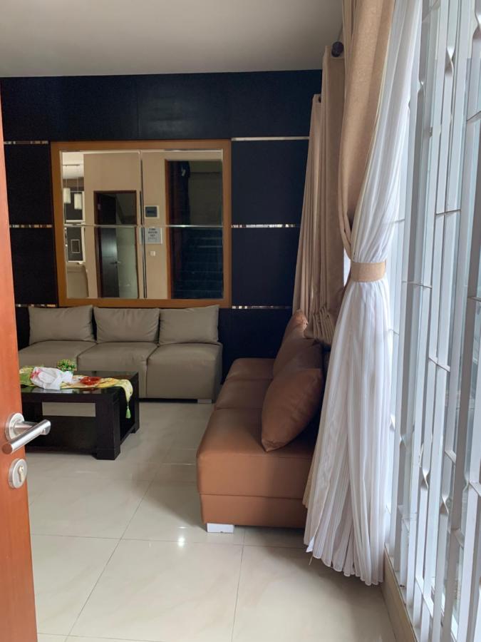 Platinum Setramurni Guest House Bandung 3Br Zewnętrze zdjęcie
